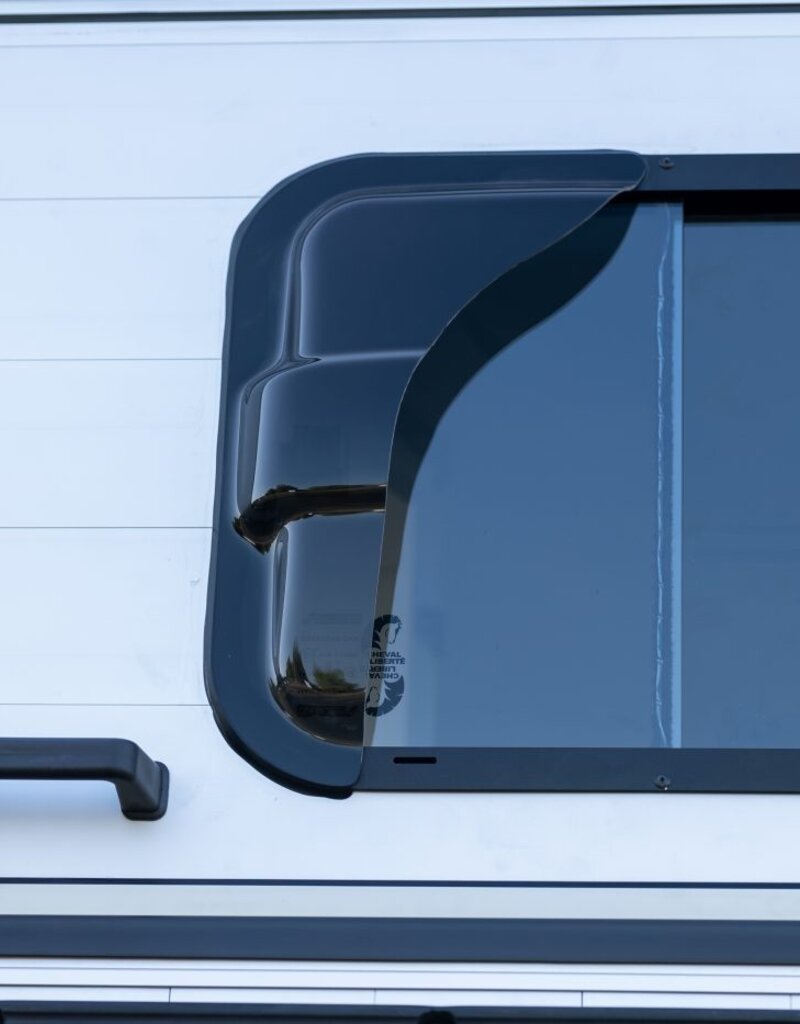 Cheval Liberte Cheval Liberte Touring  XL 2 Horse Trailer with Tack Room 2600kg GVW