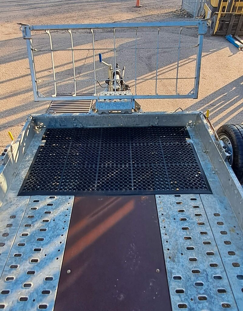 Used Brian James 543-2320 Digger Plant 2 3.7 x 1.7 3500kg GVW  - Adjustable Ramps, Bucket Cage and Chevrons