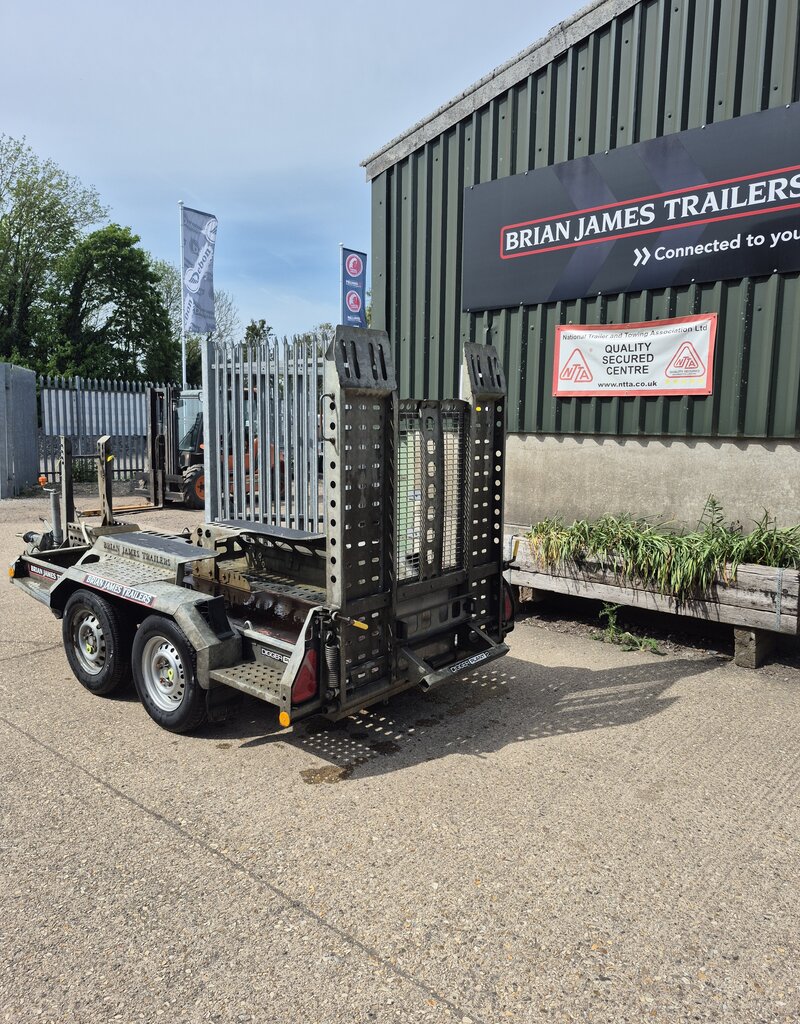 Used  Brian James Digger Plant 2 - 2.8m x 1.3m  2700kg GVW  with Digga Doc and Options