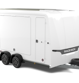 Race Box 610, 4.50 m x 1.95 m bed, 3,000 Kg, Twin Axle, White