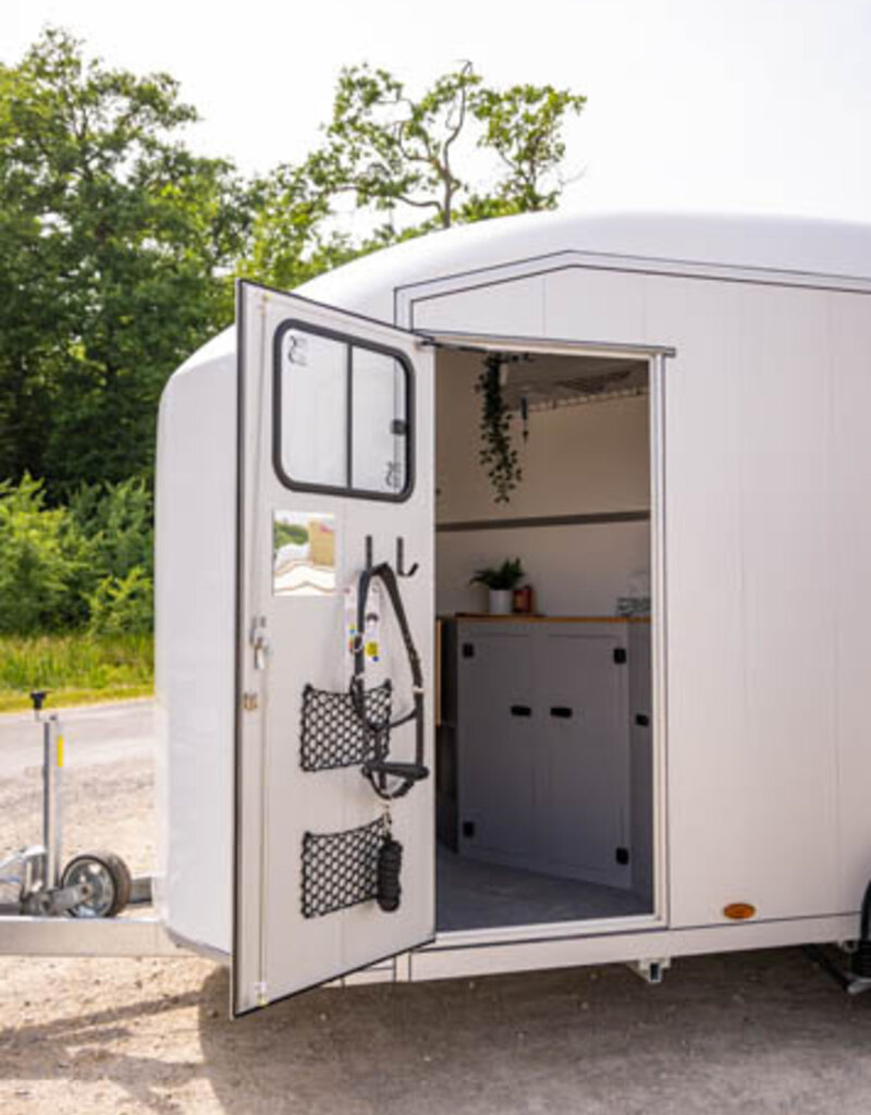 Cheval Liberte Cheval Liberte Maxi Living Signature Furnished Trailer