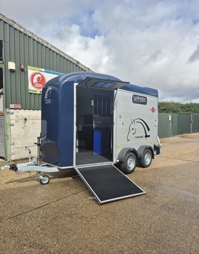 Cheval Liberte Cheval Liberte Touring  XL 2 Horse Trailer with Tack Room 2600kg GVW