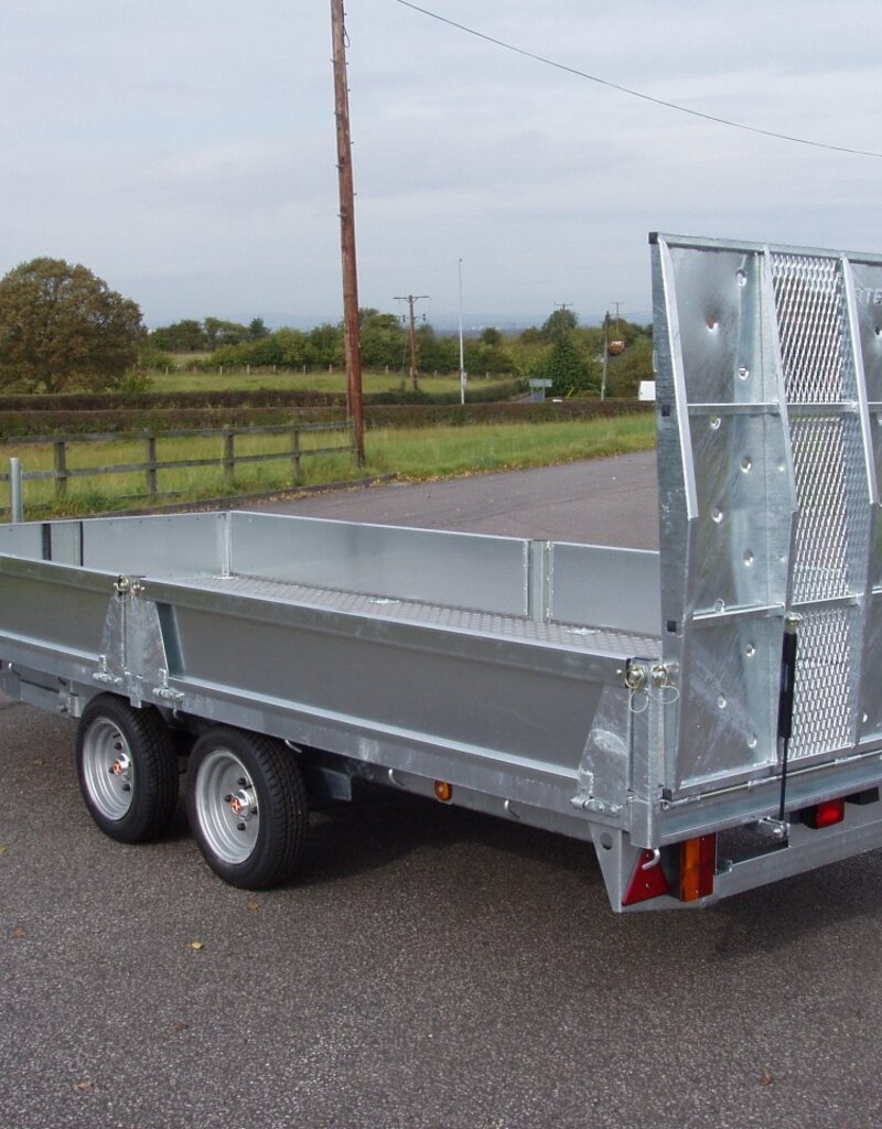 Bateson Trailers Bateson 2043 Platform Trailer 4.3m x 1.8m 14'x5'10" Twin Axle 2000kg GVW