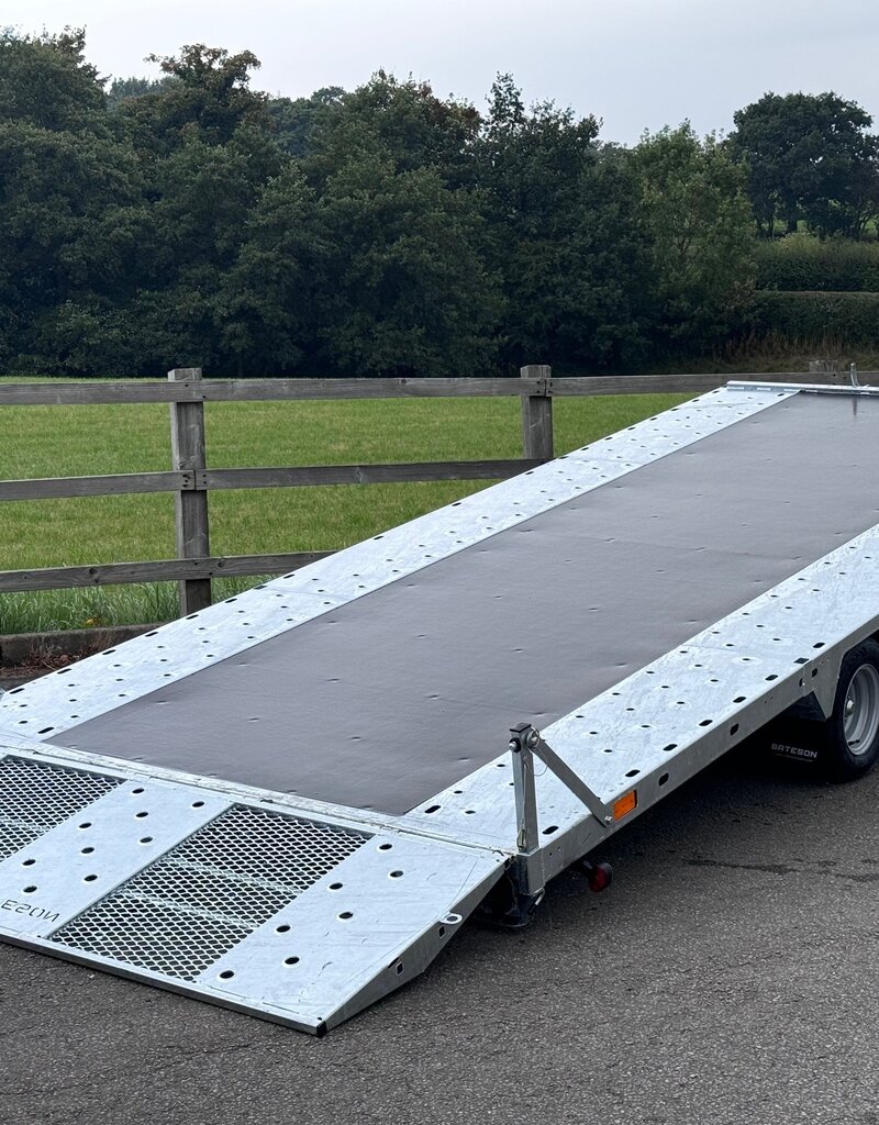 Bateson Trailers Bateson PT56 Tri-Axle Hydraulic Tilt Platform Trailer 5m x 2.1m (16' x 7') - 3.5t GVW