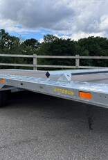 Bateson Trailers Bateson PT66 Tri-Axle Hydraulic Tilt Platform Trailer 5.5 x 2.1m 18' x 7' 3500kg GVW
