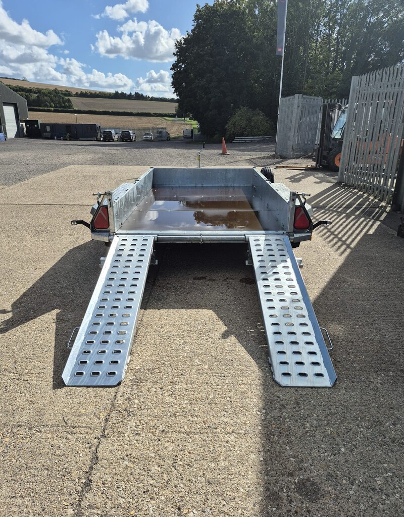 Brian James General Plant 551 - 2.7m x 1.6m, 2700kg, 2 Axle, 13" Wheels - Adjustable Ramps