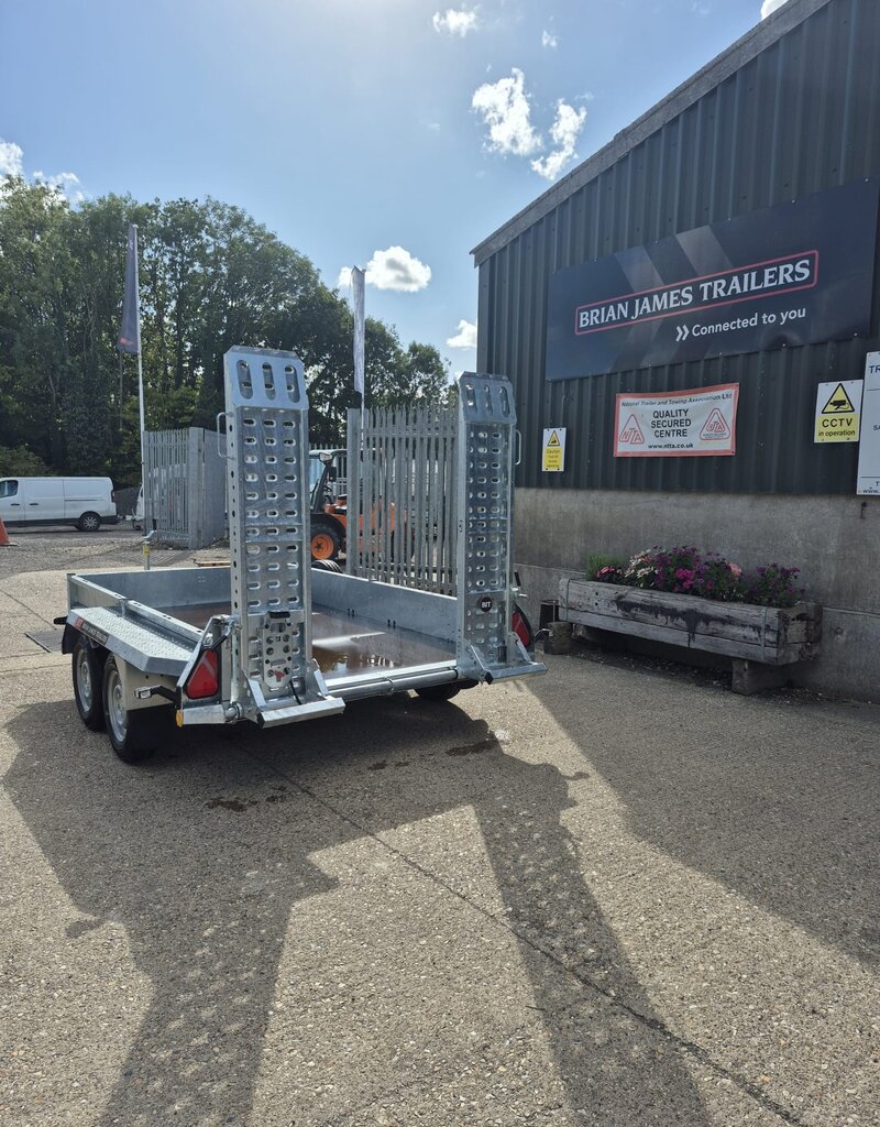 Brian James General Plant 551 - 2.7m x 1.6m, 2700kg, 2 Axle, 13" Wheels - Adjustable Ramps