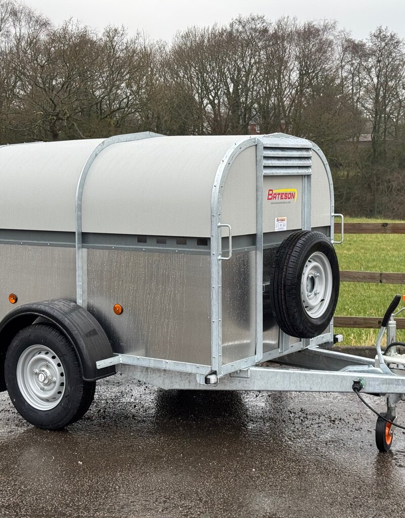 Bateson Trailers Bateson 12LT Single Axle Livestock Trailer| Fieldfare Trailer Centre