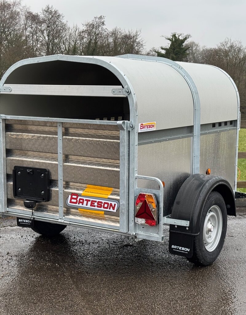 Bateson Trailers Bateson 12LT Single Axle Livestock Trailer| Fieldfare Trailer Centre