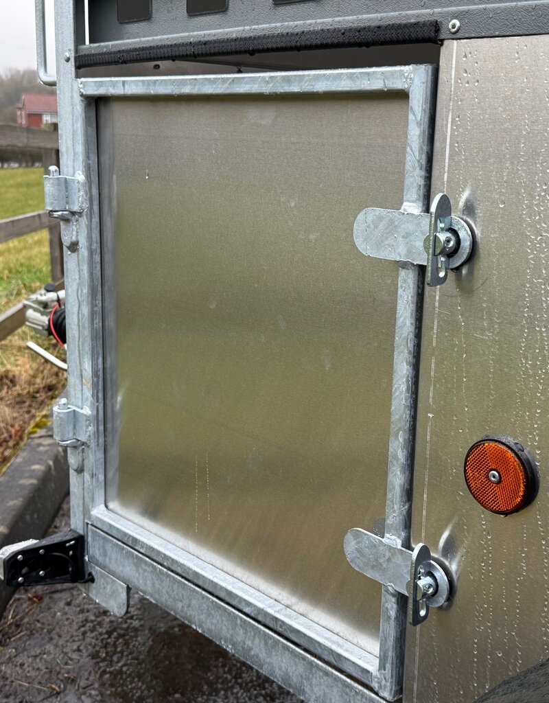 Bateson Trailers Bateson 12LT Single Axle Livestock Trailer| Fieldfare Trailer Centre