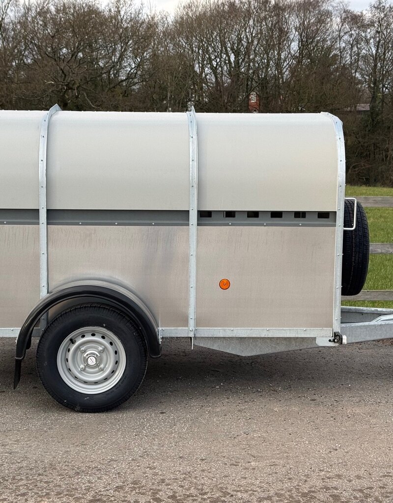 Bateson Trailers Bateson 15LT  Livestock Trailer 8' x 4' x 4' Livestock Trailer for use with cars and light vehicles