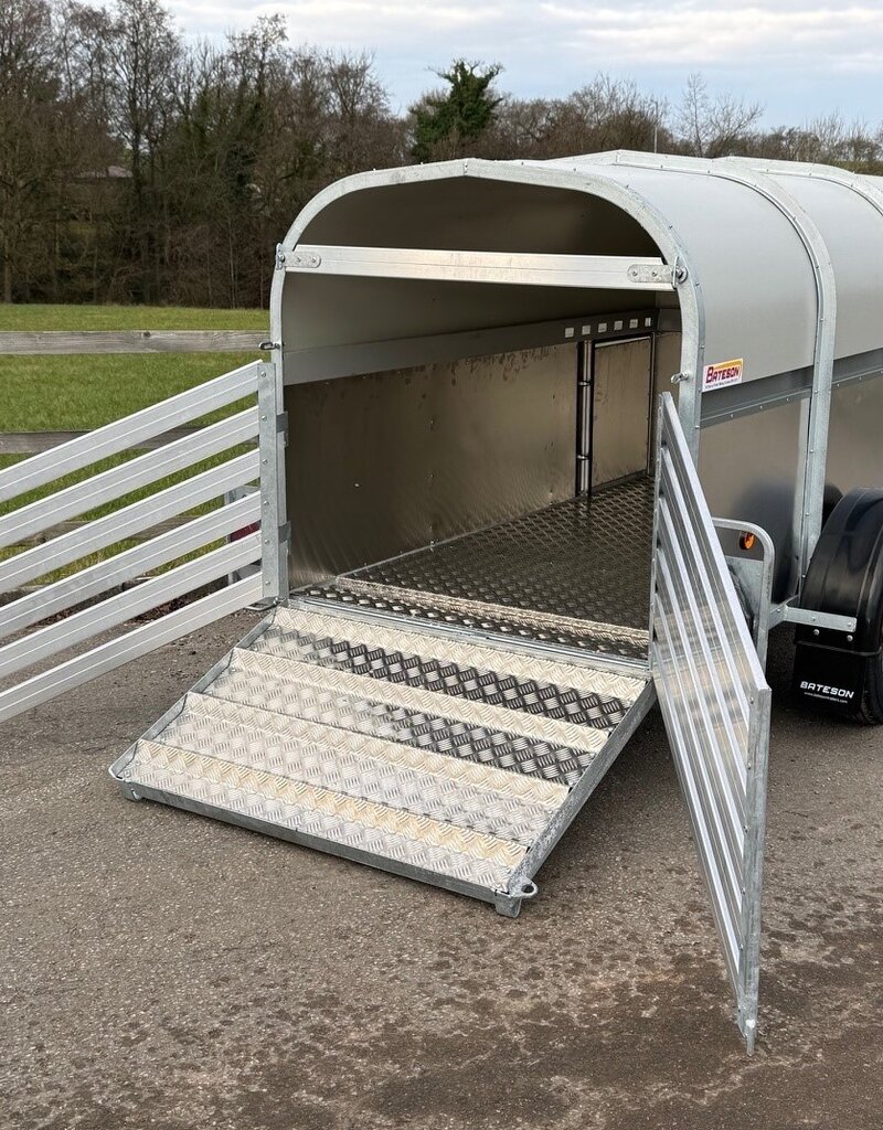 Bateson Trailers Bateson 15LT  Livestock Trailer 8' x 4' x 4' Livestock Trailer for use with cars and light vehicles