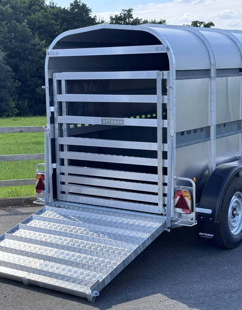 Bateson Trailers Bateson 43LT Double Axle Livestock Trailer| Fieldfare Trailer Centre
