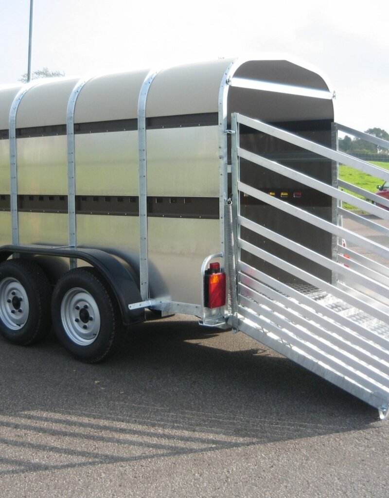 Bateson Trailers Bateson 47LT 12' x 5' x 6' Livestock Trailer for use with 4WD and larger vehicles