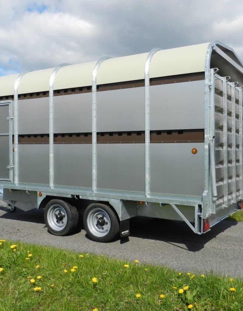 Bateson Trailers Bateson 60LT  12' x 6'6 Livestock Trailer with demountable container