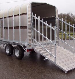 Bateson Trailers Bateson 90LT 16' Livestock Tractor Trailer Twin Axle 8 Ton