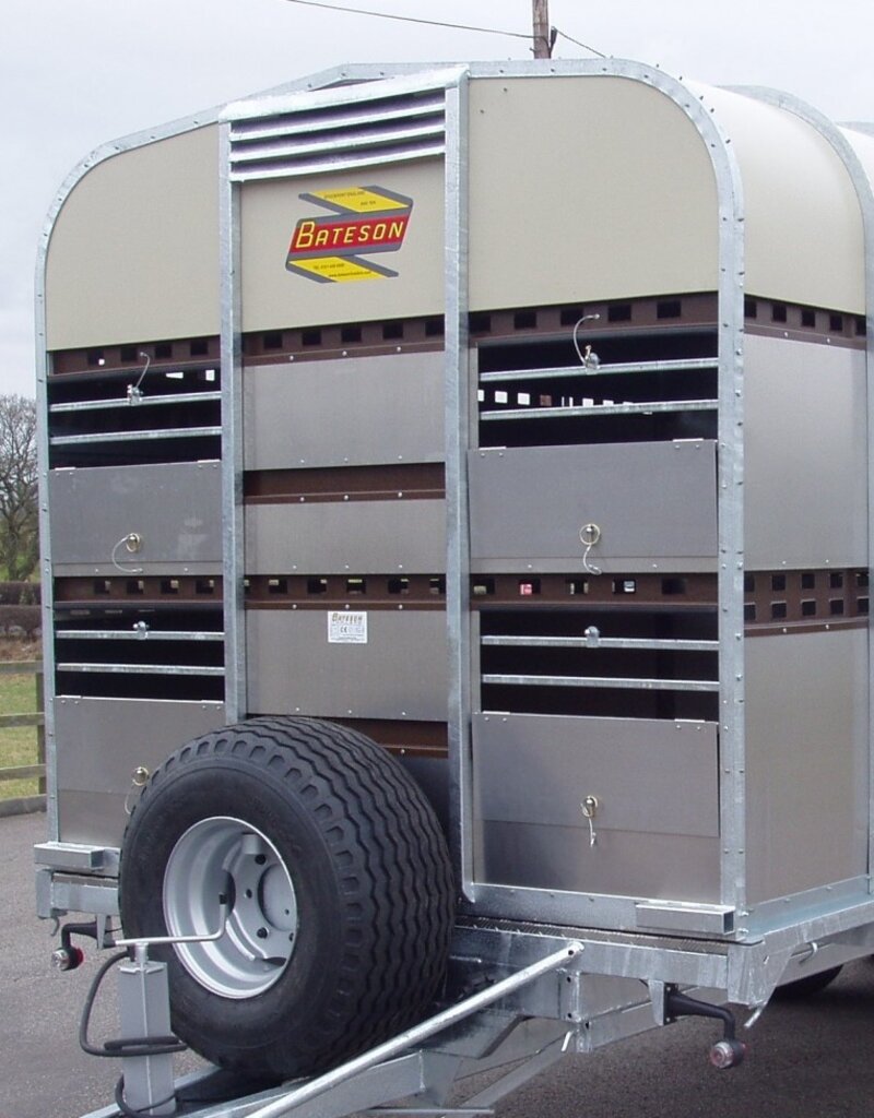 Bateson Trailers Bateson 90LT 16' Livestock Tractor Trailer Twin Axle 8 Ton