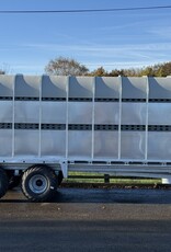 Bateson Trailers Bateson 100LT 20' x 7'6" Tractor Drawn Livestock Trailer with demountable container
