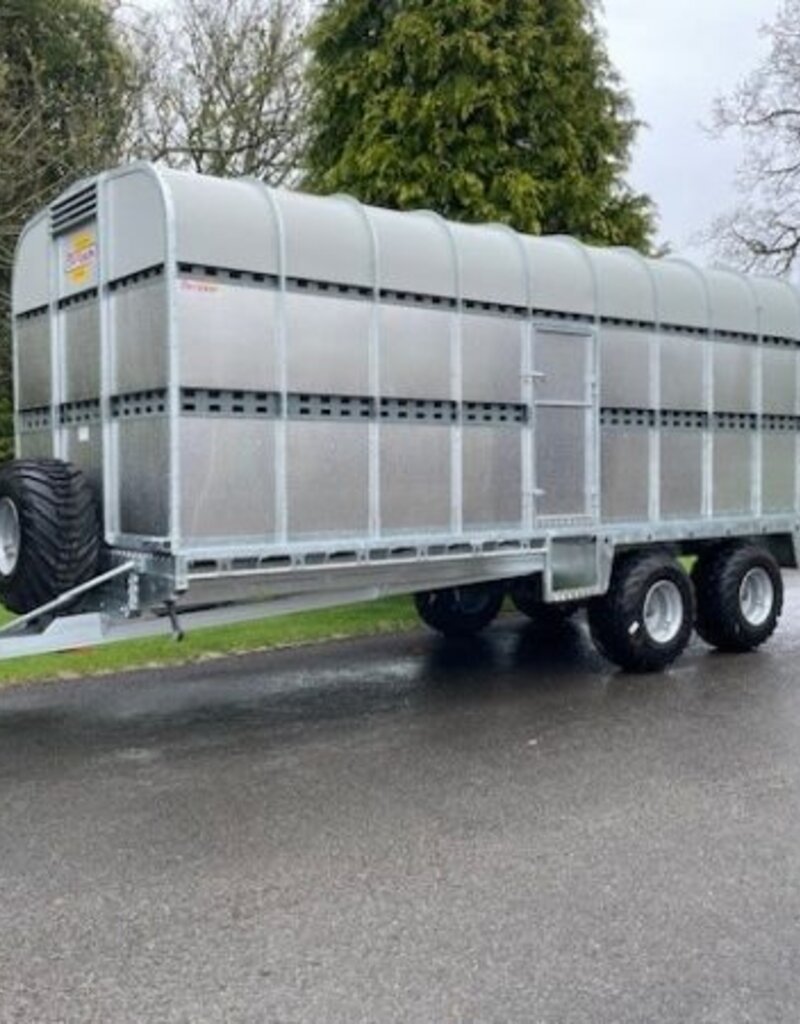 Bateson Trailers Bateson 100LT 20' x 7'6" Tractor Drawn Livestock Trailer with demountable container