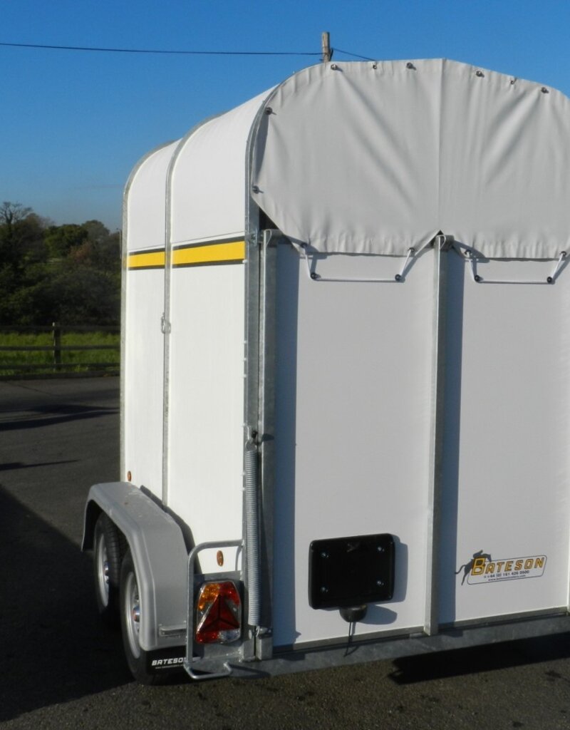 Bateson Trailers Bateson Derby Lightweight, rear unload, double horse trailer