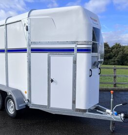 Bateson Trailers Bateson Deauville Horse Trailer Designed to Accommodate Horses up to 17 hands tall