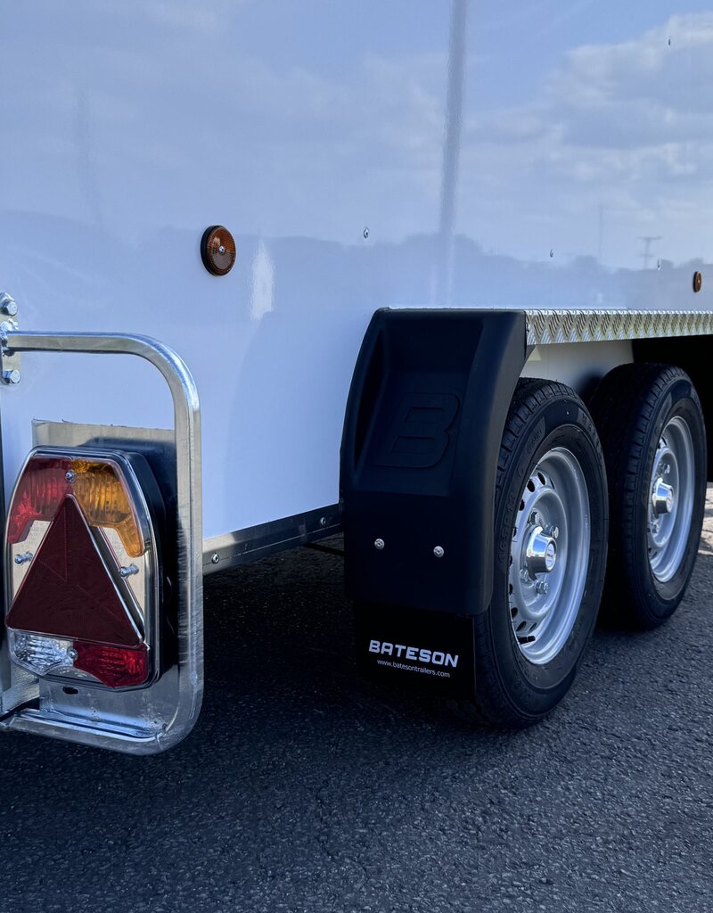 Bateson Trailers Bateson 300V 10' x 5' x 6' Twin Axle van trailer With Rear Ramp 2000kg GVW