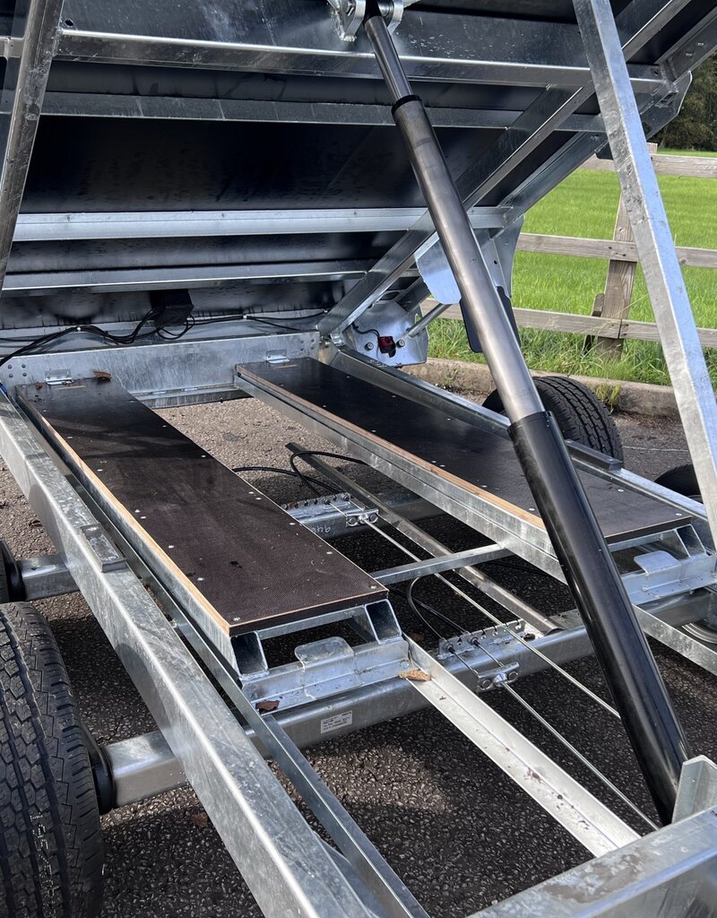 Bateson Trailers Bateson 263H 10' x 5'10" 2.6Ton Electric Hydraulic Tipping Trailer