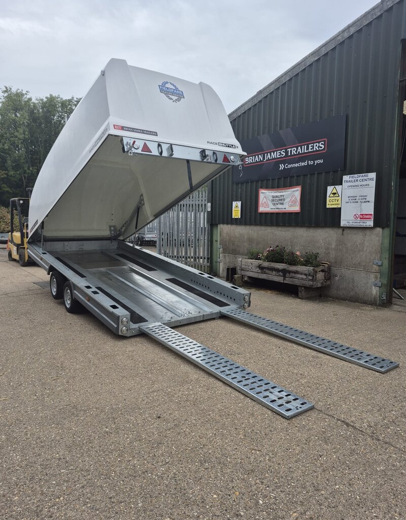 2024 Brian James Race Shuttle3 Tilt Bed ClamShell Trailer 3000kg GVW