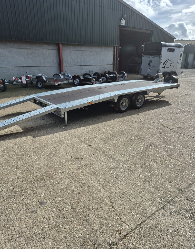 Bateson Trailers Model 355B 4.8 x 1.8m Beaver Tail Transporter Trailer | Fieldfare Trailer Centre