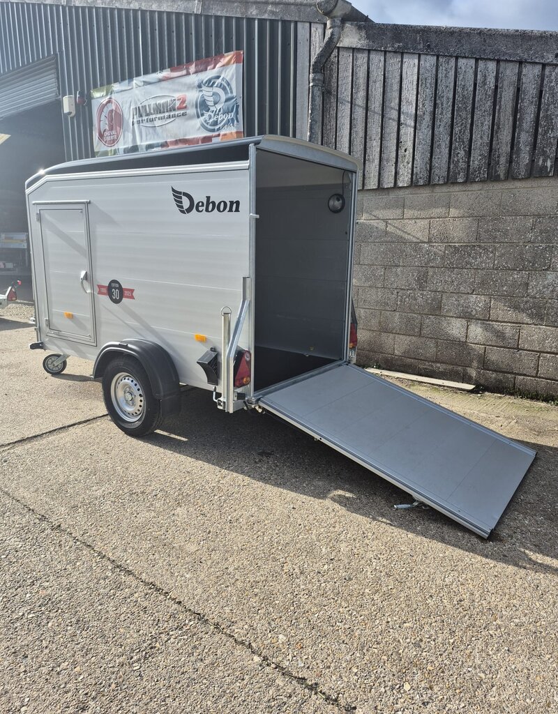 Debon 2025 Used Debon C255  Single Axle Box Trailer 1300kg GVW