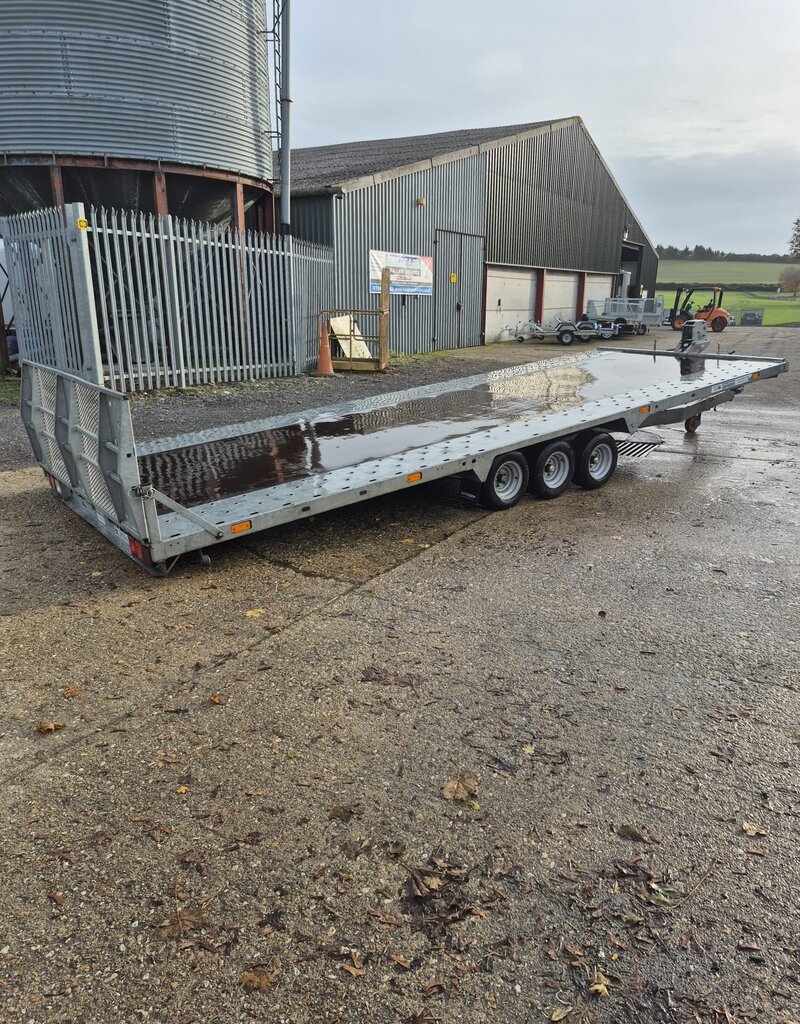 Bateson Trailers Used Bateson PT76  6.25m x 2.3m Tri Axle 3500kg GVW Tilt bed Trailer, Manual Winch