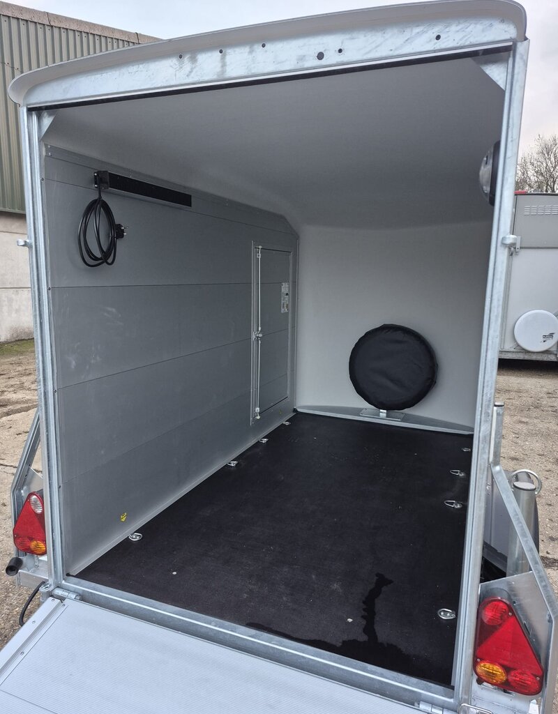 Debon 2025 Used Debon C255  Single Axle Box Trailer 1300kg GVW