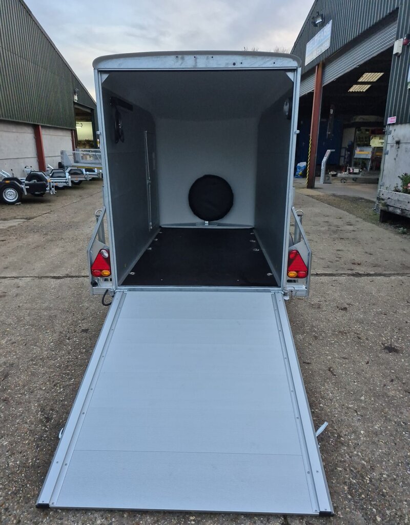 Debon 2025 Used Debon C255  Single Axle Box Trailer 1300kg GVW