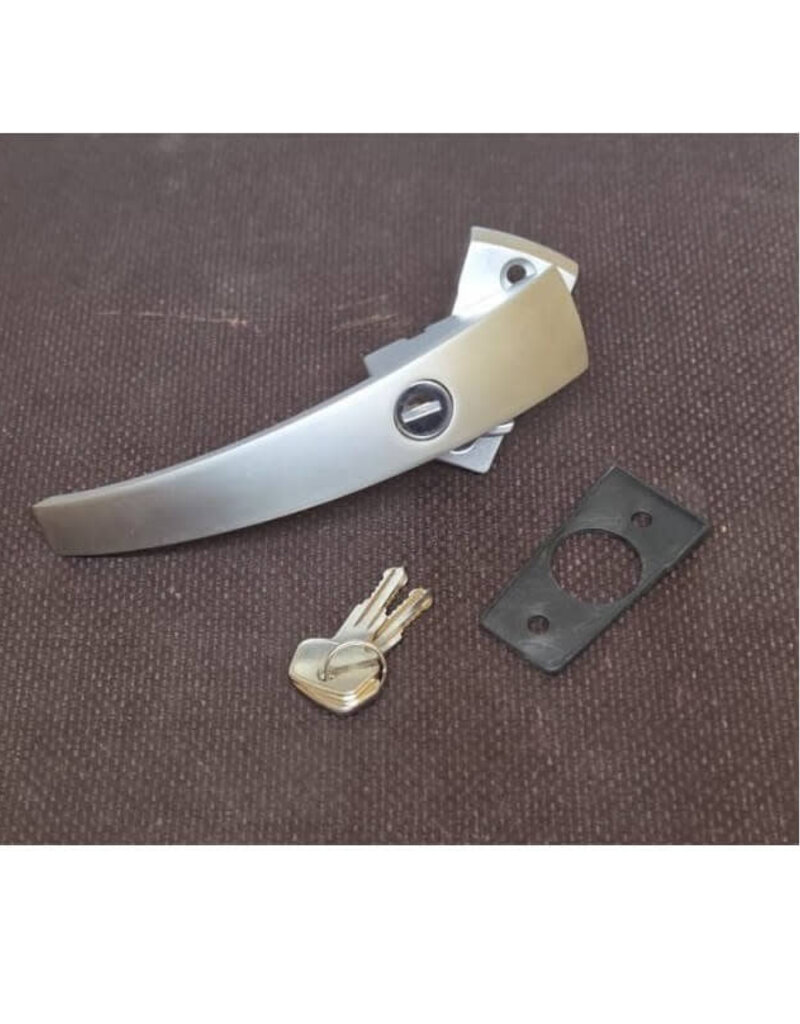 Cheval Liberte Curved Handle  for Debon and Cheval Trailers