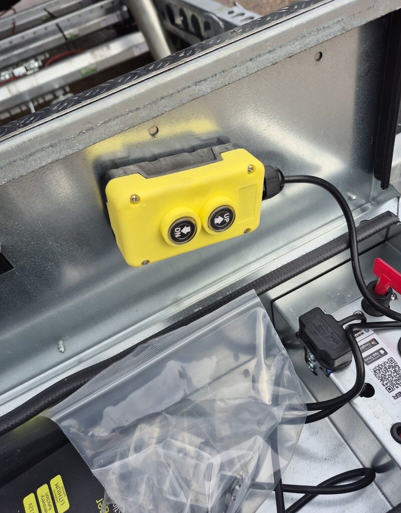 Brian James Tipper 526 - 4.0m x 2.0m, 3500kg, 3 Axle, 12" Wheels