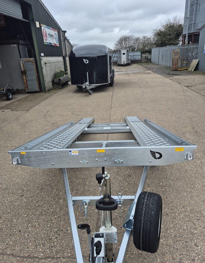 Debon Debon Roadster Auto Mini Car Trailer 3m x 1.8m Single Axle 1300KG GVW 1010kg Payload