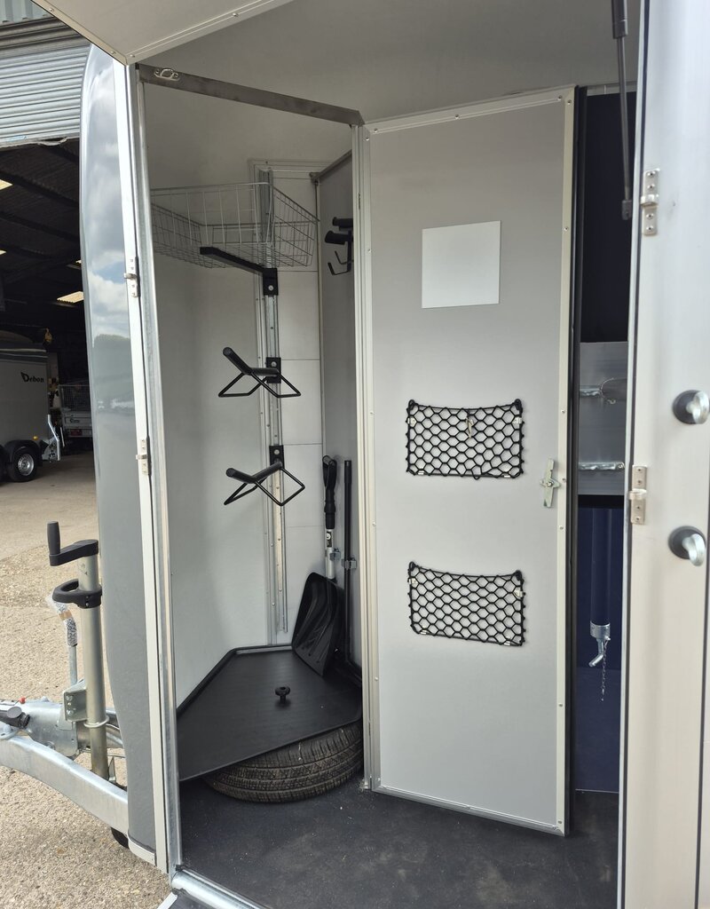 Cheval Liberte Cheval Touring Country with Tack Room