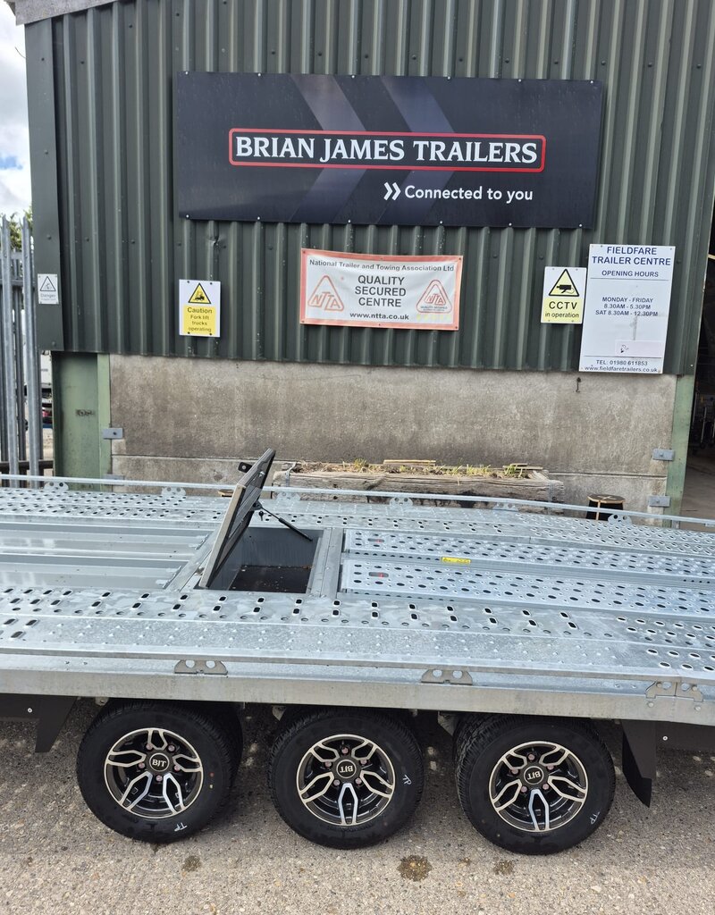 Brian James 231 T Transporter, 5.5m x 2.1m, 3.5t, 10in wheels, 3 Axle
