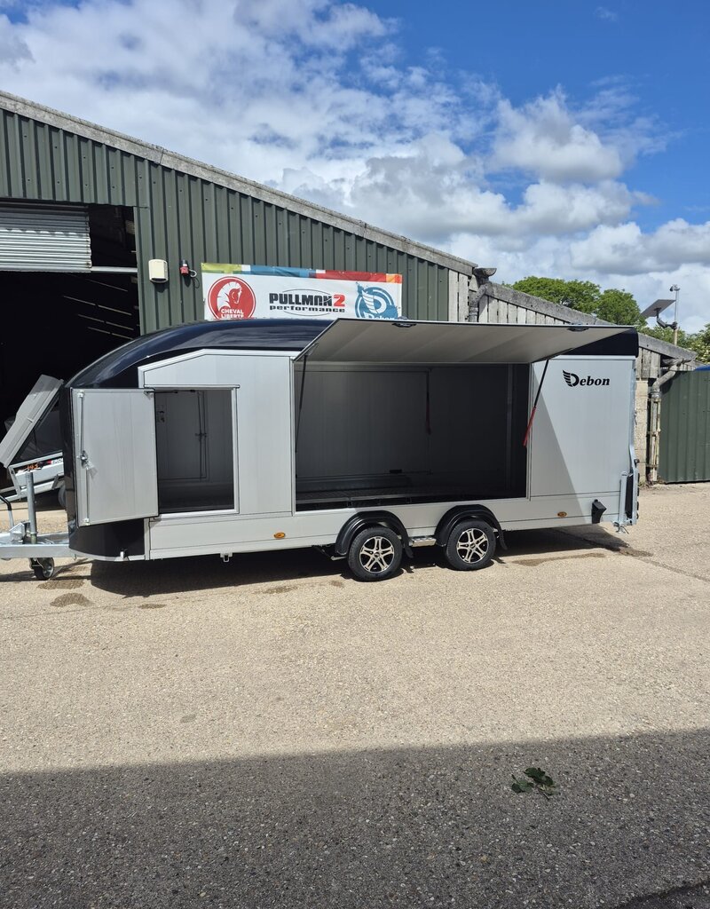 Debon Debon C2000 Enclosed Car Trailer IN Black 3500kg GVW  Twin Axle, Fitted with Internal Loading ramps, Electric Winch, Alloy wheels,