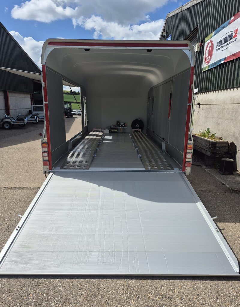 Debon Debon C2000 Enclosed Car Trailer IN Black 3500kg GVW  Twin Axle, Fitted with Internal Loading ramps, Electric Winch, Alloy wheels,