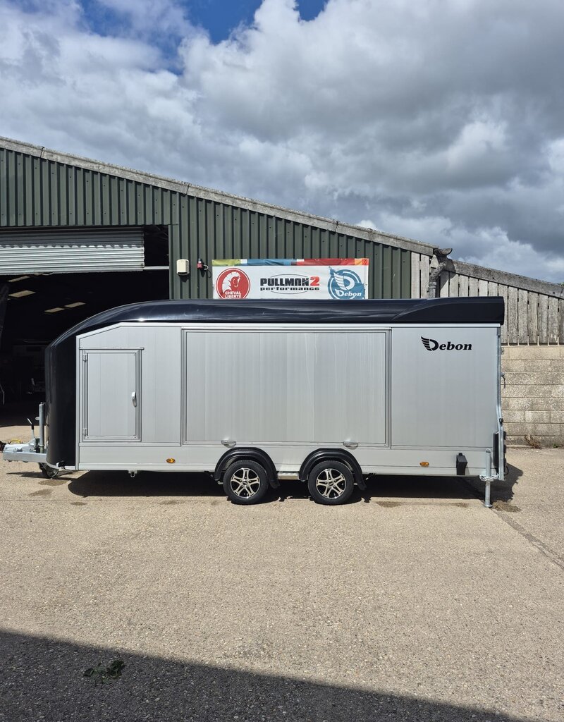 Debon Debon C2000 Enclosed Car Trailer IN Black 3500kg GVW  Twin Axle, Fitted with Internal Loading ramps, Electric Winch, Alloy wheels,