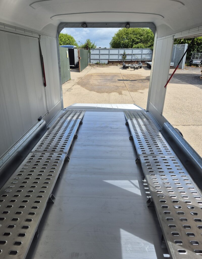 Debon Debon C2000 Enclosed Car Trailer IN Black 3500kg GVW  Twin Axle, Fitted with Internal Loading ramps, Electric Winch, Alloy wheels,