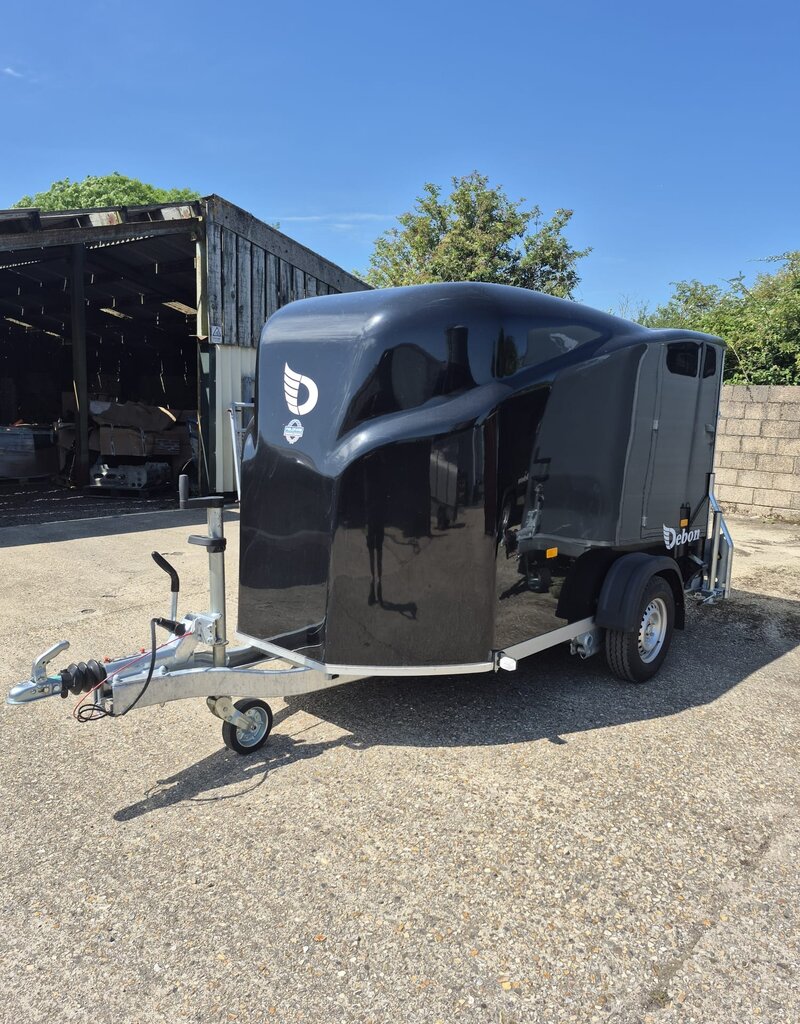 Debon 2026 Debon Cargo 1300 Single Axle box Trailer 1300kg GVW in Black with Side Door