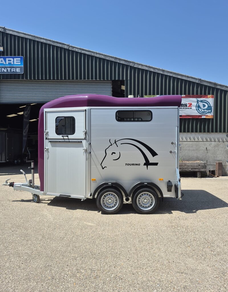 Cheval Liberte Cheval Liberte Touring Country Two Horse Trailer With Built in Tack Room 2600KG GVW Violet
