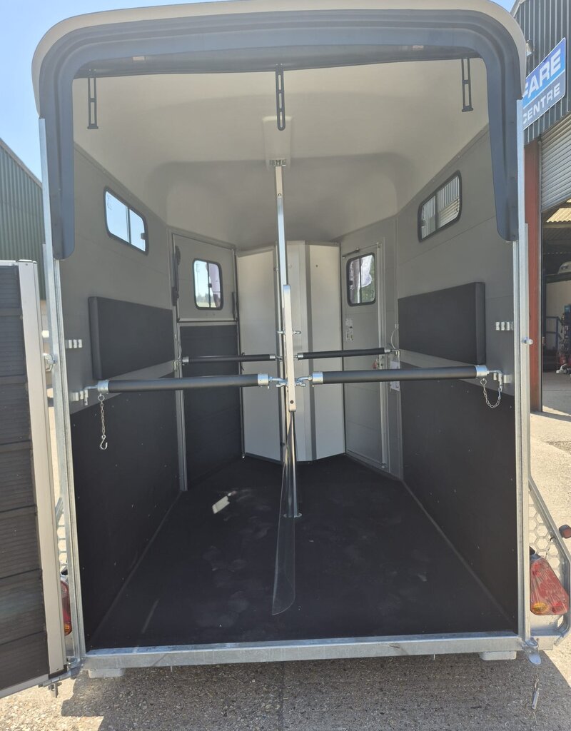 Cheval Liberte Cheval Liberte Touring Country Two Horse Trailer With Built in Tack Room 2600KG GVW Violet
