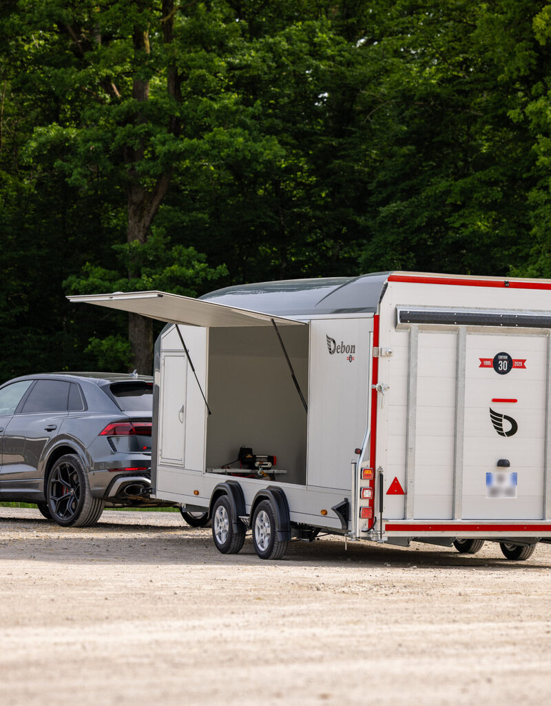 Debon Debon C2000 Enclosed Car Trailer 3500kg GVW  Twin Axle 5500x2200x2045mm (LxWxH)