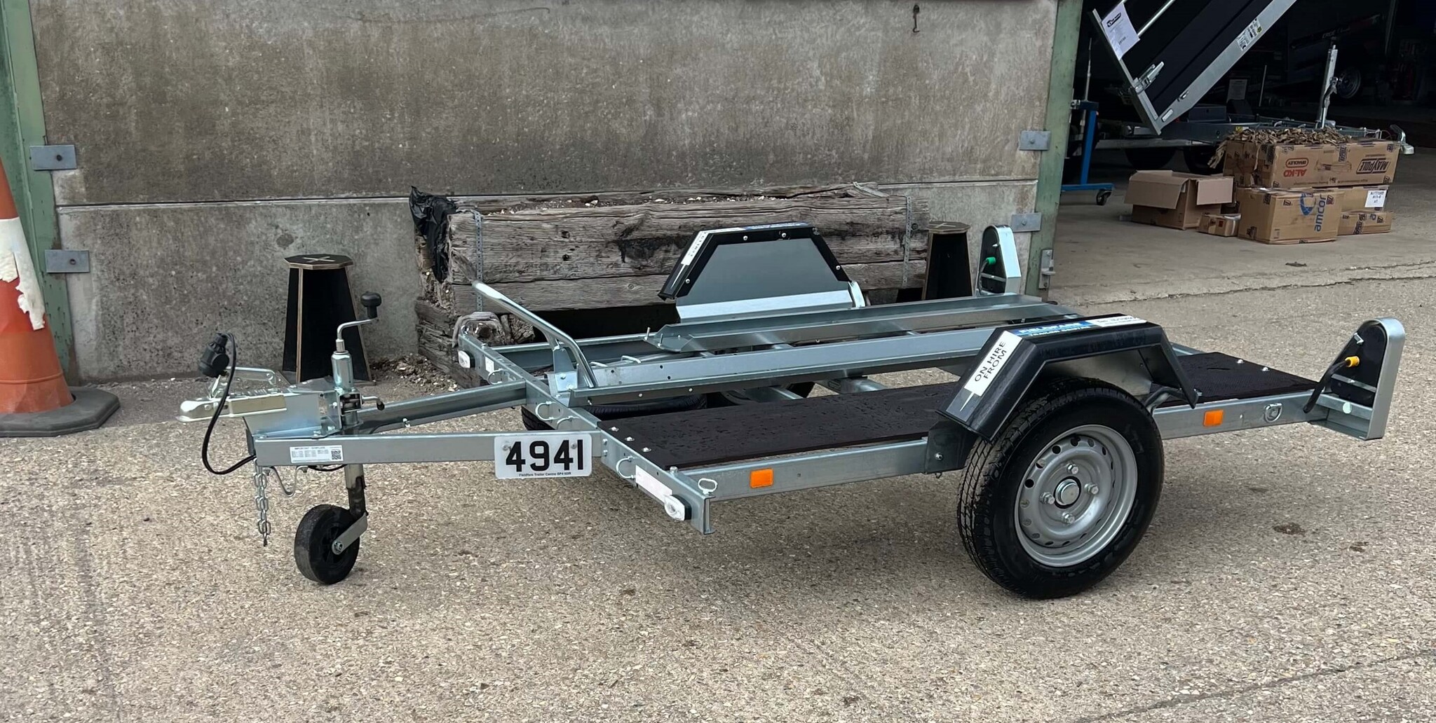 Erde CH751 motorbike trailer 4941 for hire