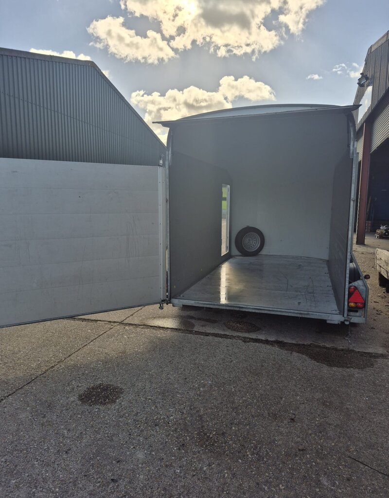 Debon Ex Hire Debon C700 Twin Axle Box trailer Rear Ramp, Side Door & Spare Wheel 2600kg GVW 3760mm x 1790mm x 2010mm