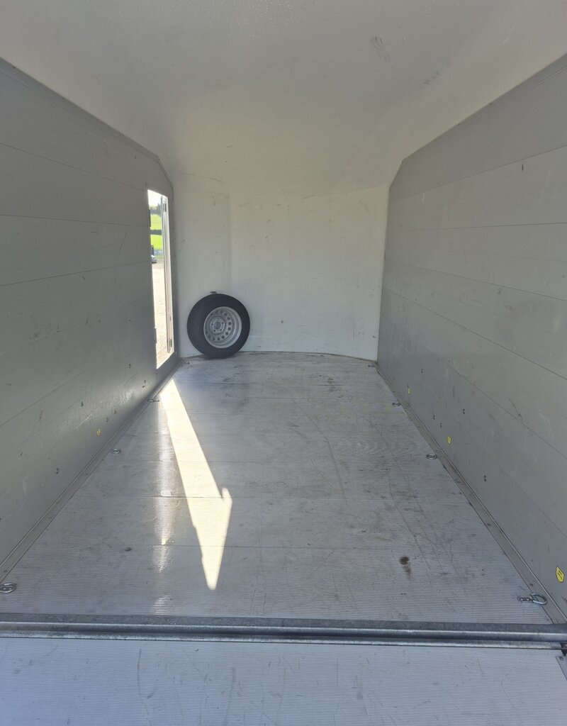 Debon Ex Hire Debon C700 Twin Axle Box trailer Rear Ramp, Side Door & Spare Wheel 2600kg GVW 3760mm x 1790mm x 2010mm