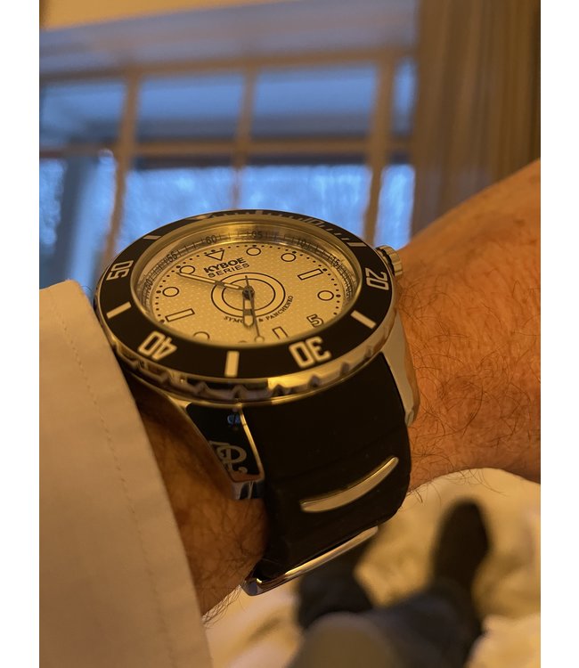 Giant 55 - R BOM The Hague